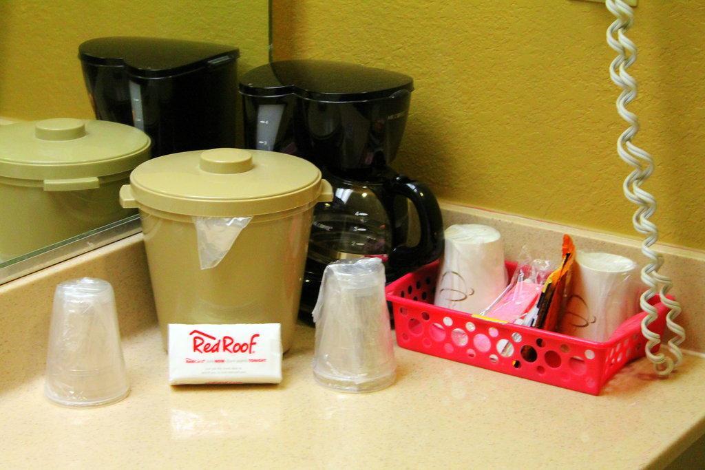 Red Roof Inn Atlanta Southeast Стокбридж Екстериор снимка