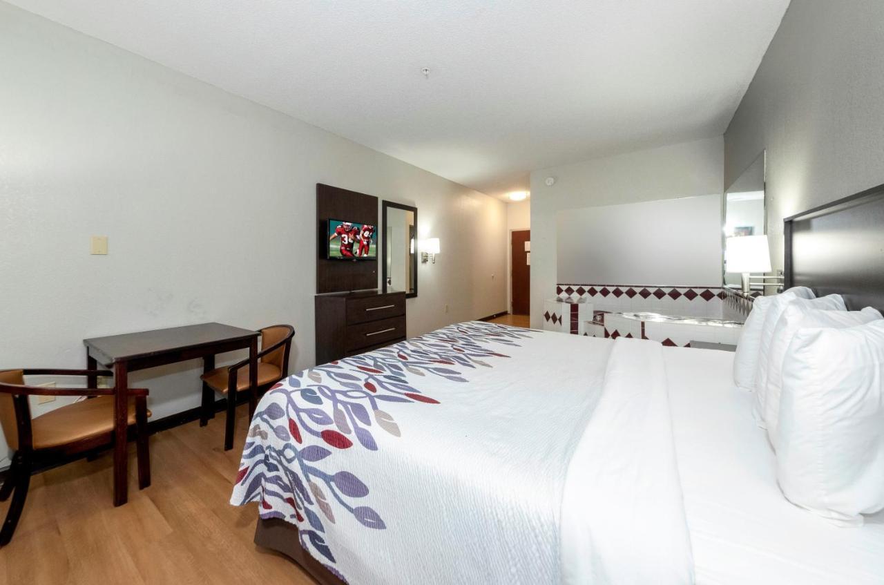 Red Roof Inn Atlanta Southeast Стокбридж Екстериор снимка